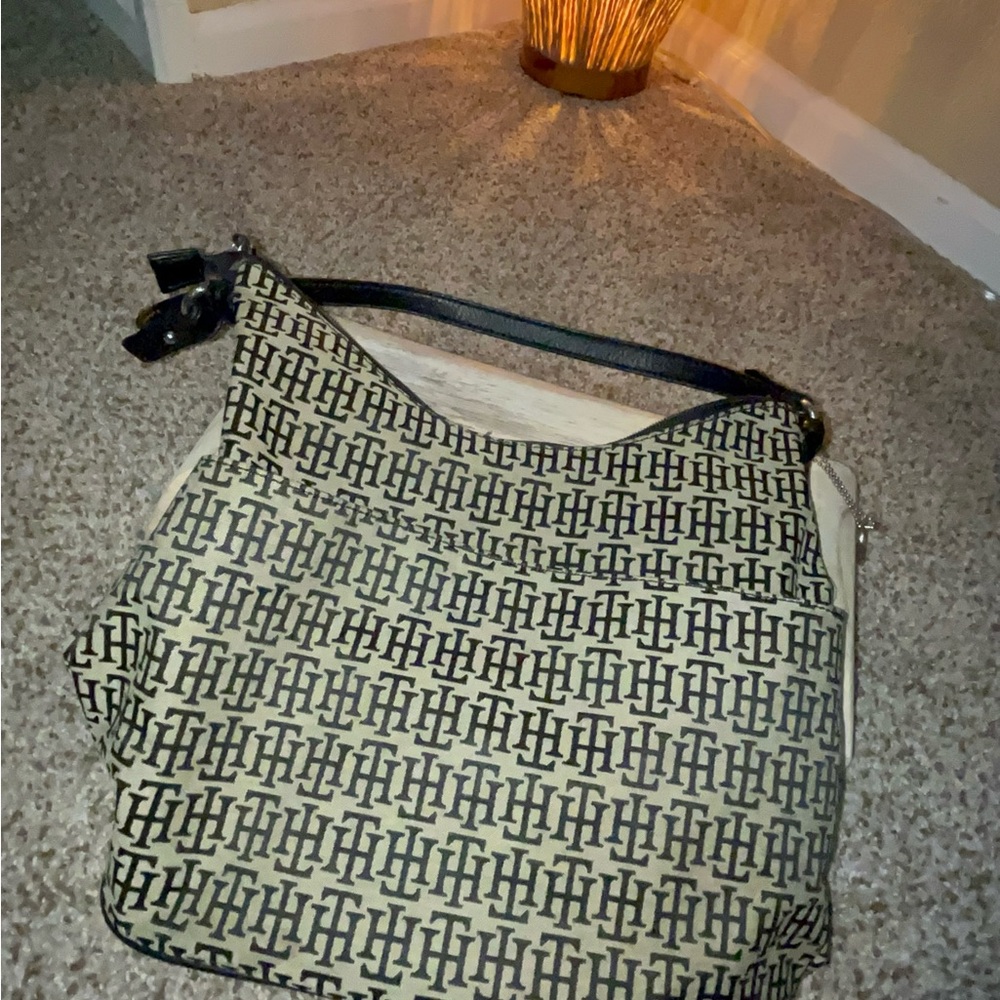 Tommy Hilfiger Blue Bag with Red Label - Picture 5 of 7